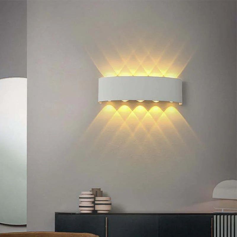 Aluminiowy Kinkiet | Elegancki Wodoodporny Kinkiet Zewnętrzny LED