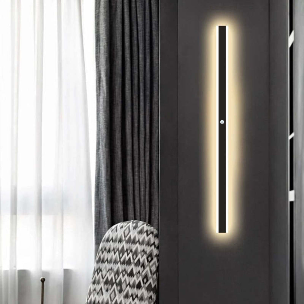ArishaStone | Modern Elegant Metal Acrylic Outdoor Wall Light