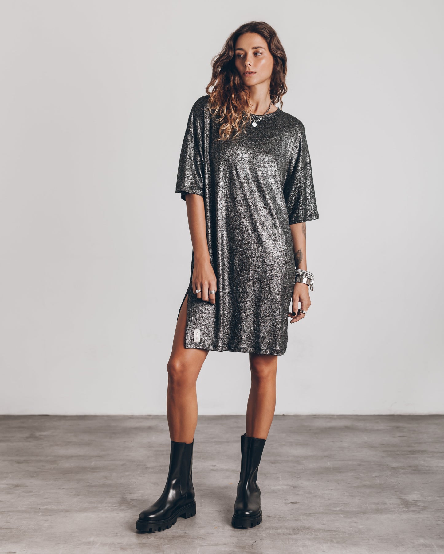 Kobieta Ciemna Lniana Sukienka Letnia | Elegancki Luźny Krój Casual