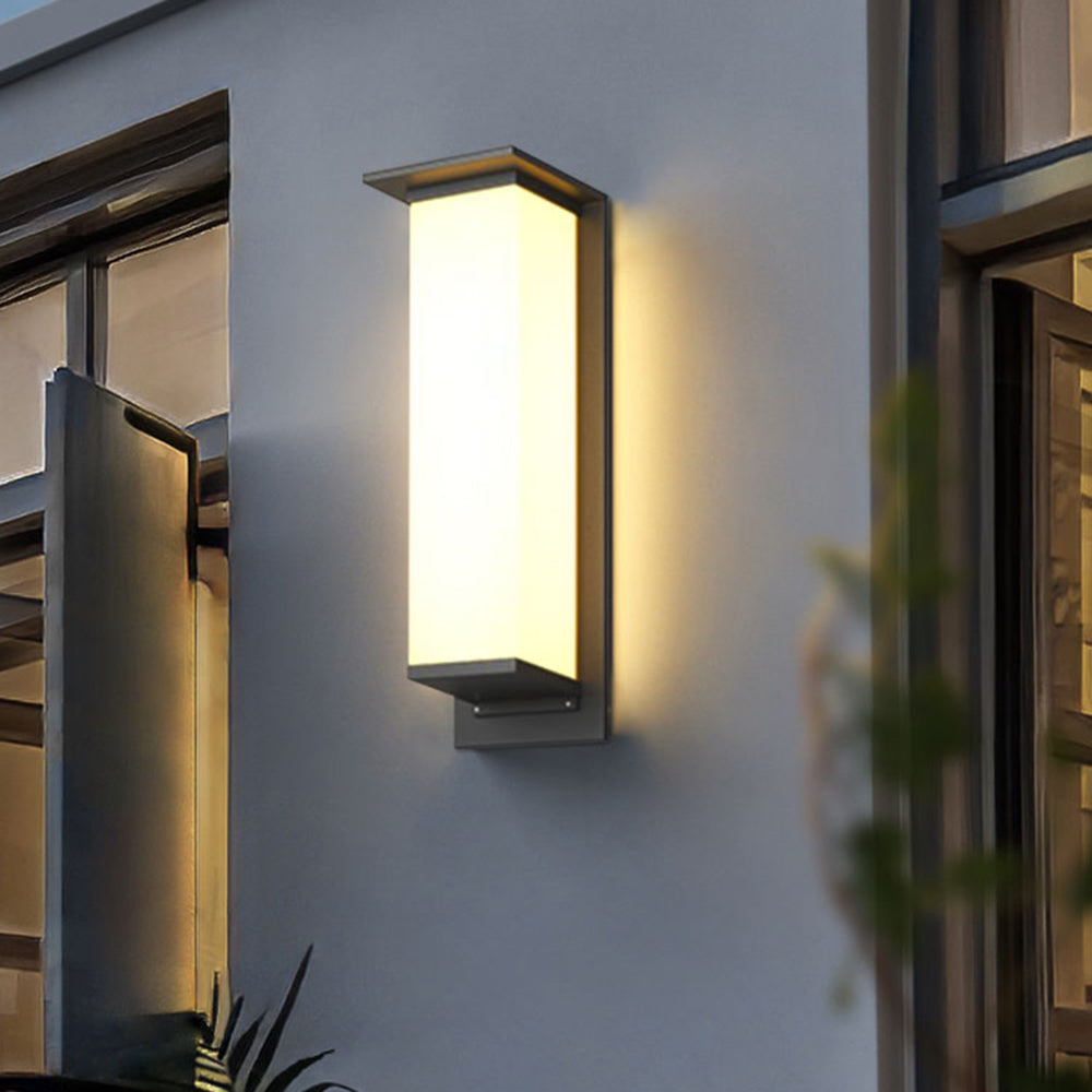 LumaSolar | Elegantny Metalowy Kinkiet Solarny Zewnętrzny do Ogrodu