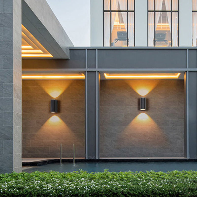 Lumenor | Elegancki Metalowy Kinkiet LED do Ogrodu i Korytarza