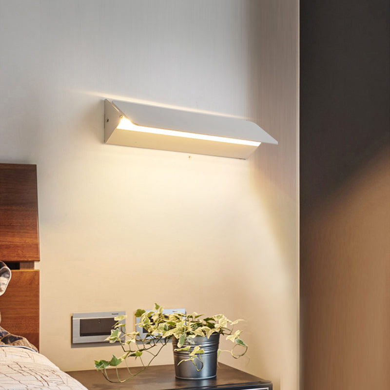 Lumenor | Elegantny Nowoczesny Kinkiet Ogrodowy z Metalową Obudową