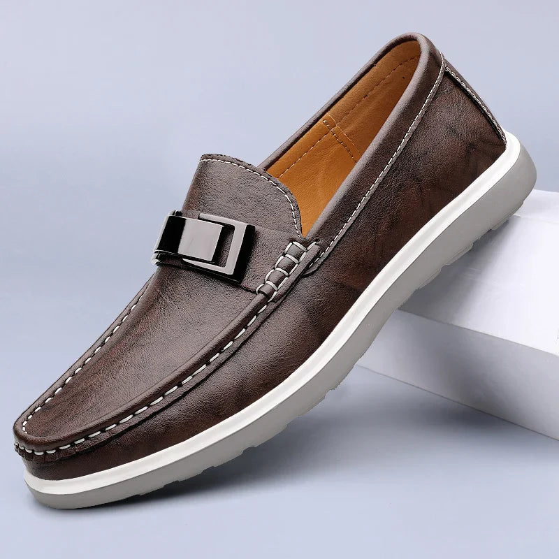 Męskie Skórzane Mokasyny | Eleganckie Wsuwane Buty z Metalowym Detalem