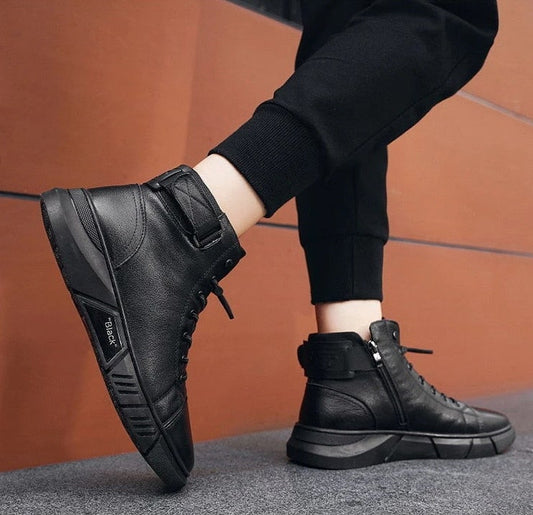 Męskie Skórzane Wysokie Sneakersy | Stylowe Casual Trampki z Boczny Zamek
