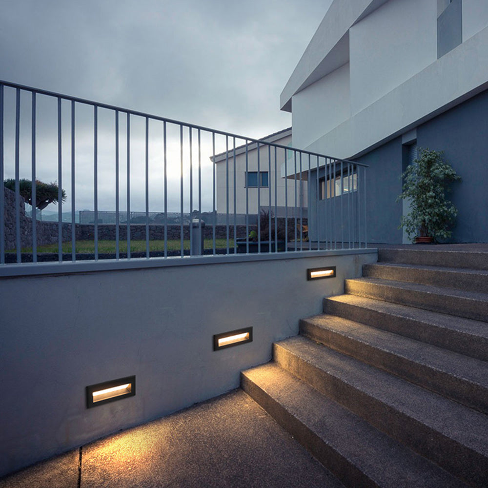 RayLight | Elegantny Nowoczesny Kinkiet Zewnętrzny LED w Kolorze Czarnym