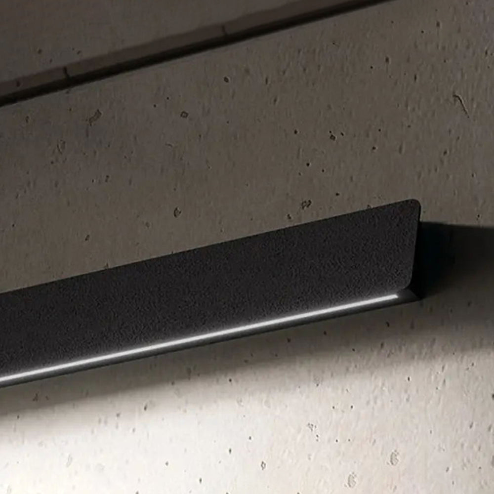 RayLight | Stylish Modern Solar Outdoor LED Wall Sconce