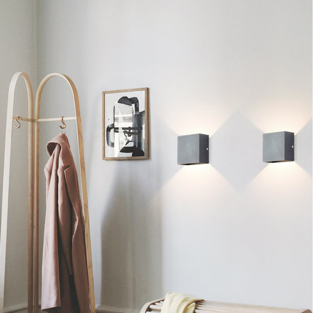 RayMetal | Elegantny Wodoodporny Kinkiet Zewnętrzny LED do Ogrodu