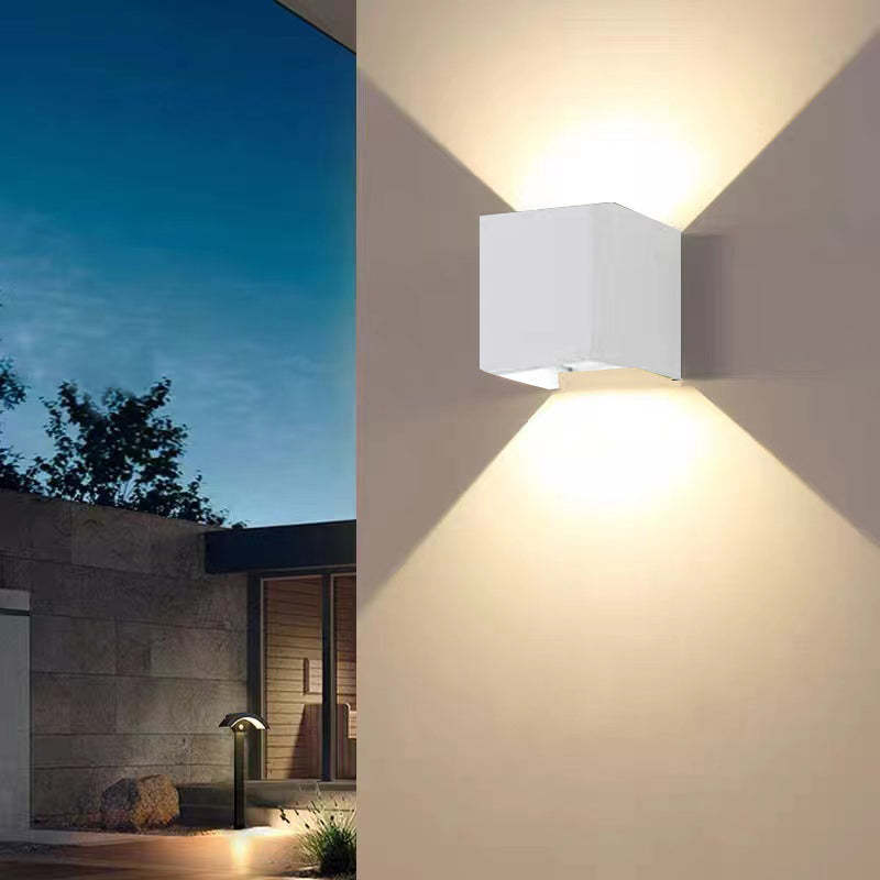 RayMetal | Elegantny Wodoodporny Kinkiet Zewnętrzny LED do Ogrodu